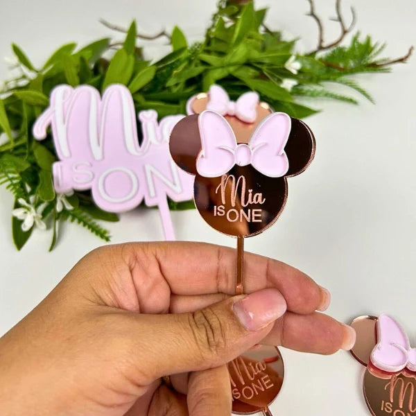 Toppers Personalizados - “Mia is One” "Name is One"