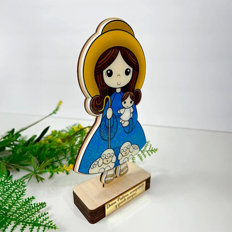 Virgen de La Divina Pastora en Madera con detalles en resina