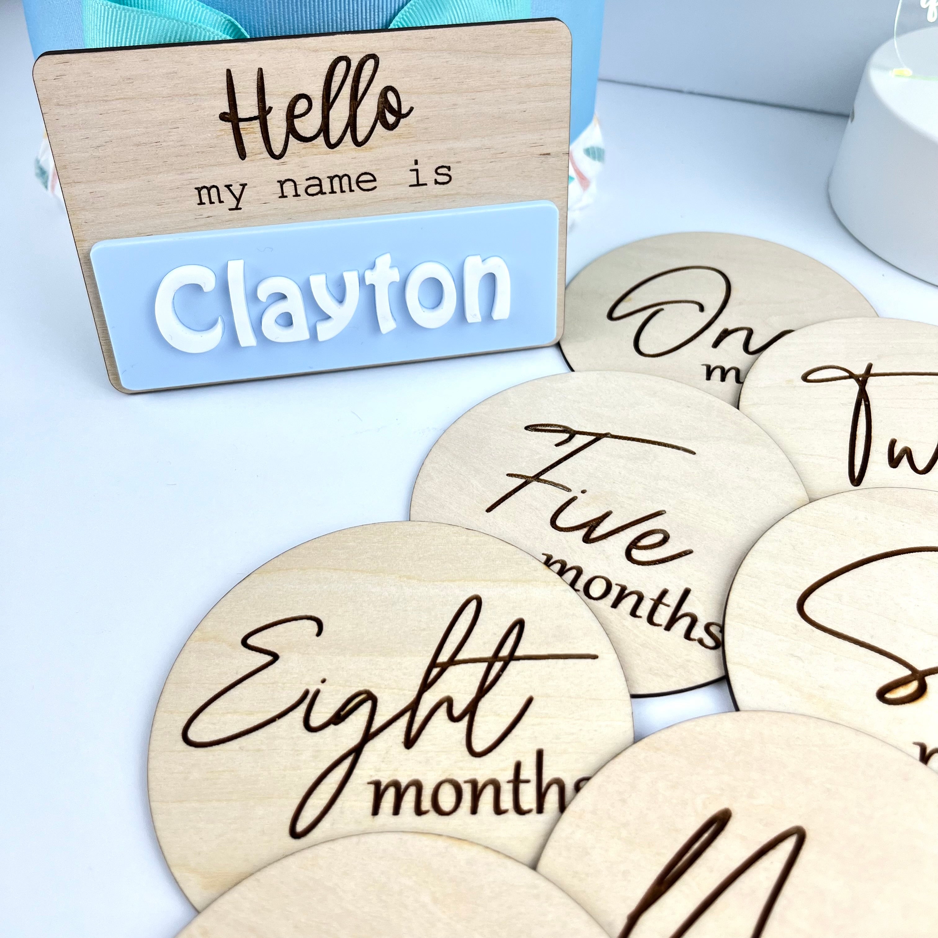 Baby's Monthly Milestone Set