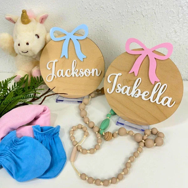 Placa Personalizada para Cuna – Nombres en Acrílico